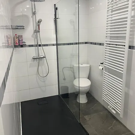 2 Chambres, Proche Centre Apartment Liege