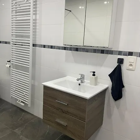 Cosy à 5 Min Du Centre-ville Liège