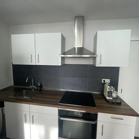 Cosy à 5 Min Du Centre-ville Appartement