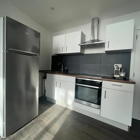 Cosy à 5 Min Du Centre-ville Appartement *